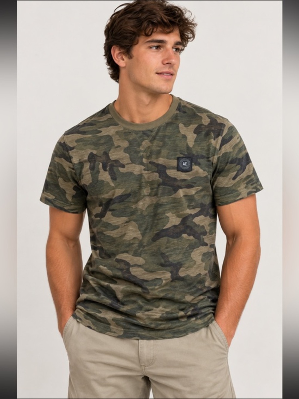 American Eagle Outfitters Men’s Camo Short Sleeve T Shirt Size XS